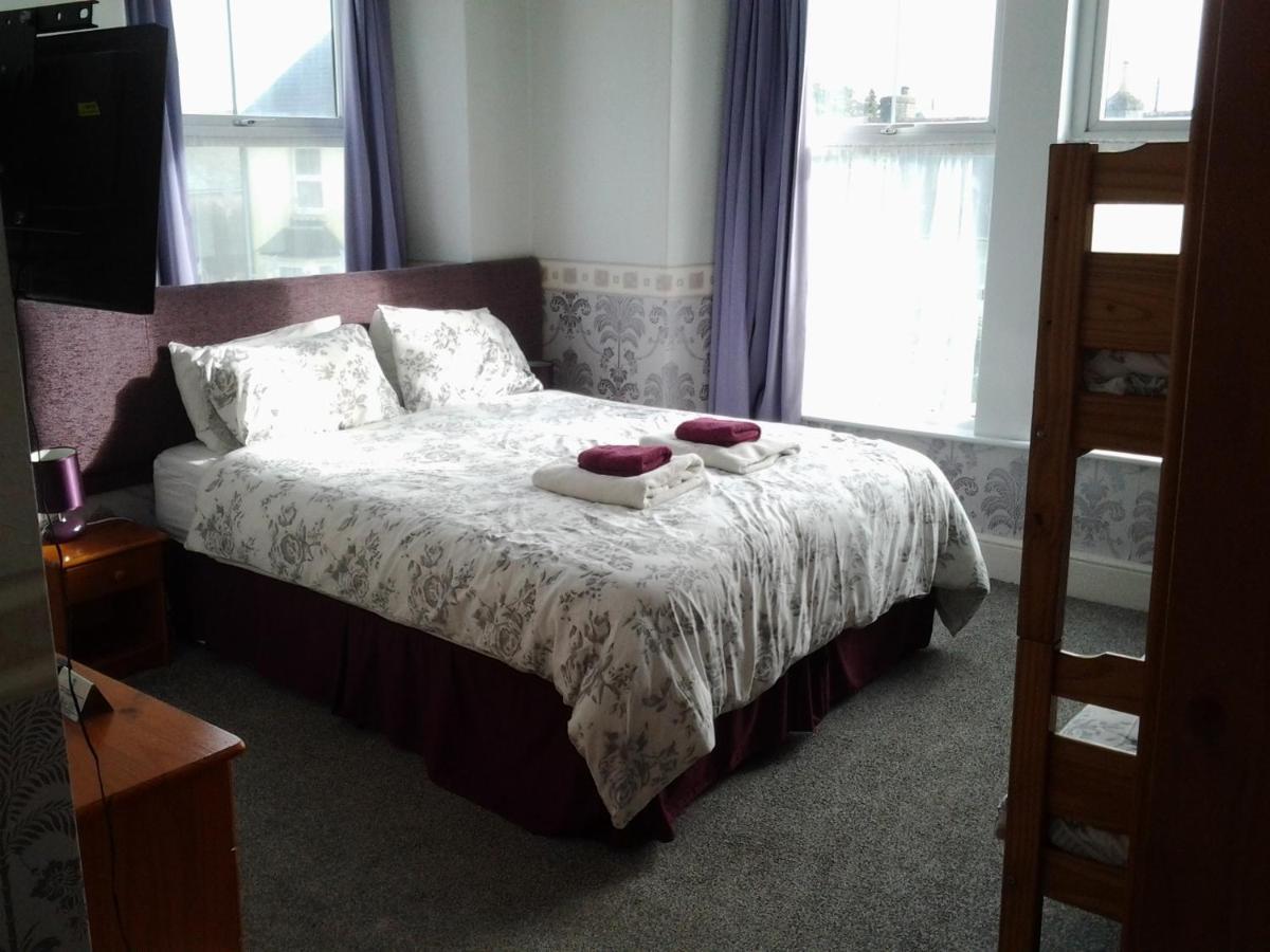 The Mount View Hotel, Bed & Breakfast 펜젠스 외부 사진