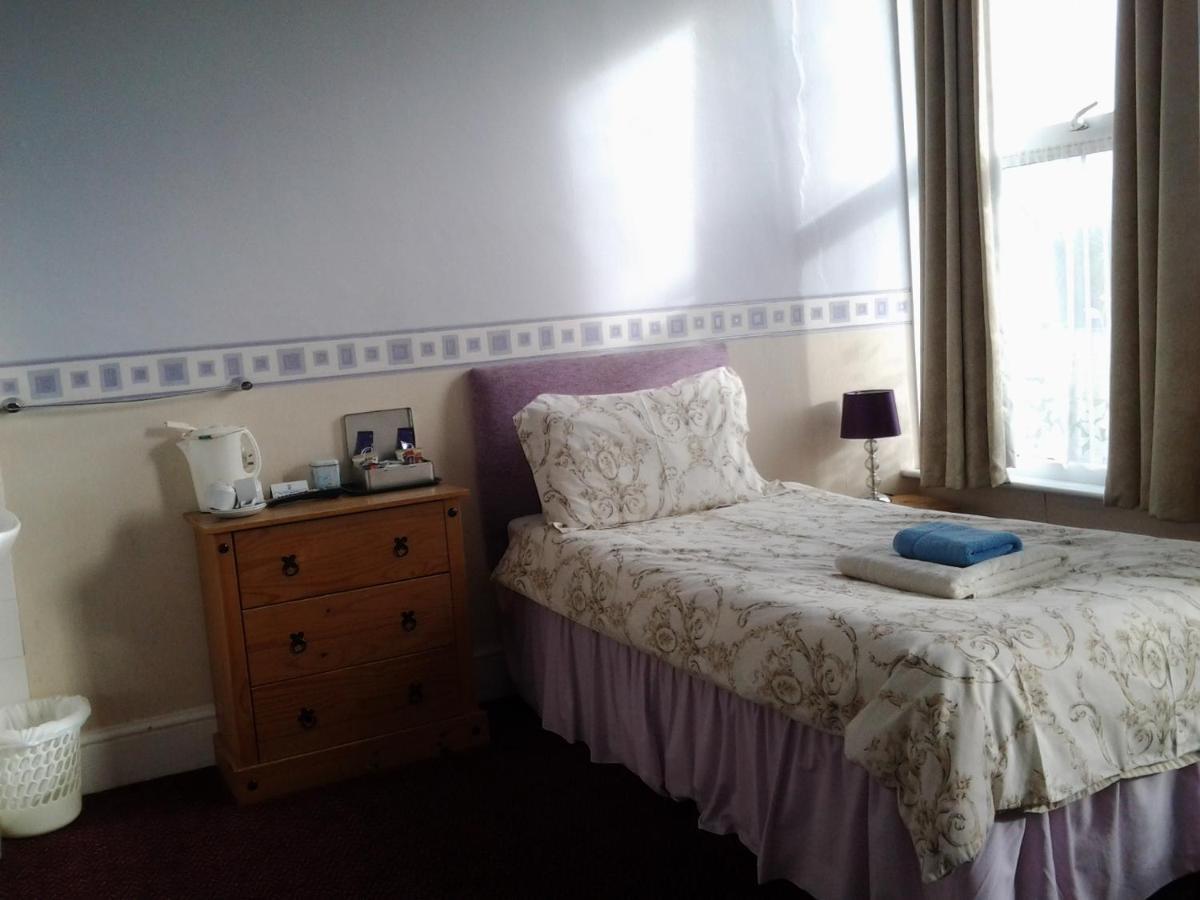 The Mount View Hotel, Bed & Breakfast 펜젠스 외부 사진